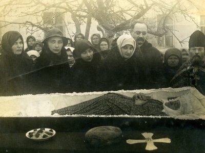 Посмертне фото: навіщо колись фотографували покійників і чому ця традиція майже зникла