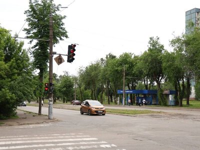 Безпека на дорогах під час відключень: у Кривому Розі світлофори обладнують автономним живленням