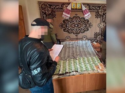 На Волині начальника ТЦК підозрюють в отриманні хабаря у розмірі 7 тисяч доларів США