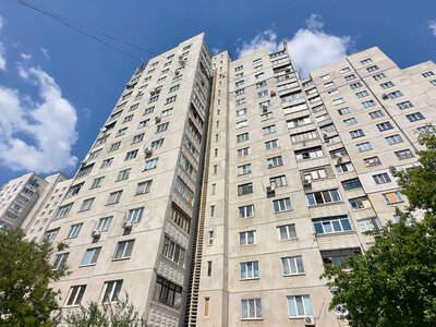 Відновлення будинків у Харкові: де та які роботи йдуть зараз (фото)