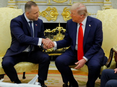Президент Польщі готує Трампу подарунки до 80-річчя