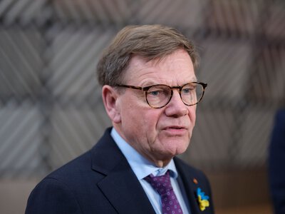 Міністр закордонних справ Німеччини: участь “АдН” в уряді може загрожувати національним інтересам через проросійські настрої партії.
