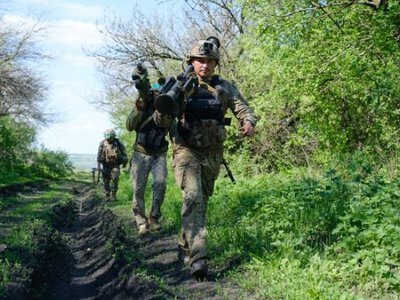 Зарплати до 460 тисяч гривень і нові контракти: у Міноборони анонсували масштабні зміни для військових