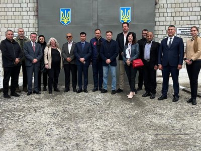 Дипломатам 14 країн показали умови утримання полонених іноземців, які воювали на боці росії