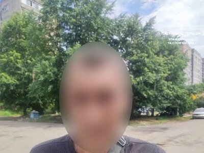 У Слов'янську патрульні затримали чоловіка з таблетками імовірно наркотичного вмісту