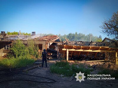 Ворожі атаки на Сумщині забрали життя двох людей, ще 16 постраждали: поліція фіксує наслідки