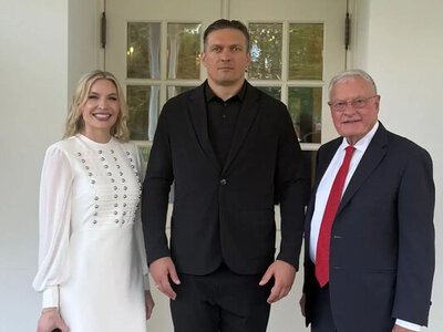 Зустріч двох чемпіонів: відомі перші деталі перемовин Усика і Трампа у Білому домі