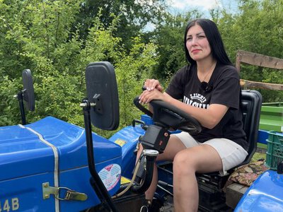 Покинула роботу у салоні краси заради кіз: жителька Хмельниччини розвиває власну ферму