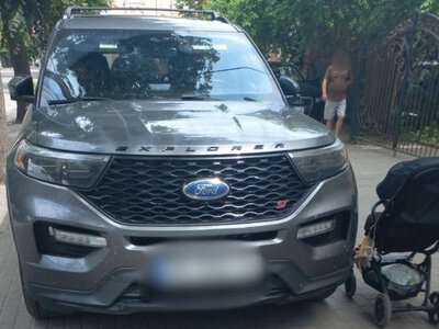 Тротуар не для авто: у центрі Рівного зафіксували порушення правил паркування