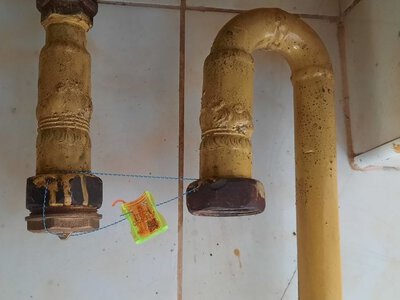 На Закарпатті через дорожнечу газу на крадіжці блакитного палива впіймали церкву та священника