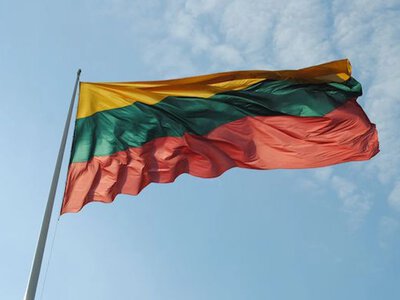 У Вільнюсі оголошено тривогу, авіація піднята в повітря