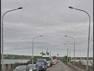 Масштабна пробка на мосту у Миколаєві