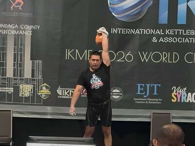 Буковинець Микола Ткачук – чемпіон світу з гирьового спорту: участь в змаганнях брали 150 спортсменів
