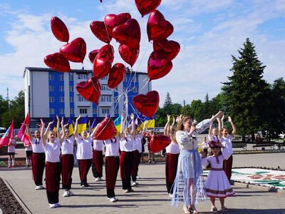 День города Изюм-2026 отпраздновали на центральной площади и в парке