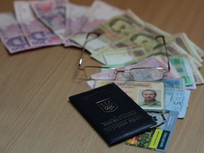 Пенсіонерам можуть скасувати одразу кілька доплат: які виплати під загрозою та що стане причиною