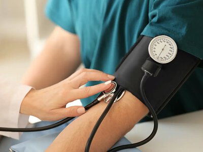 Скринінг здоров'я 40+: кому спишуть кошти у липні - На пенсії