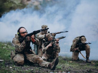 В Україні анонсували нову систему військової служби: контракти, зарплати та відстрочка