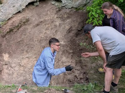 Археологічний сезон у Маліївцях: науковці та студенти досліджують унікальний скельний монастир