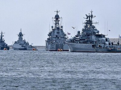 Окупована Херсонщина знеструмлена, а командування Чорноморського флоту планує тікати з Криму