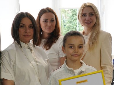 Юній гімнастці, яка отримала поранення під час обстрілу Затоки, подарували квартиру у Києві