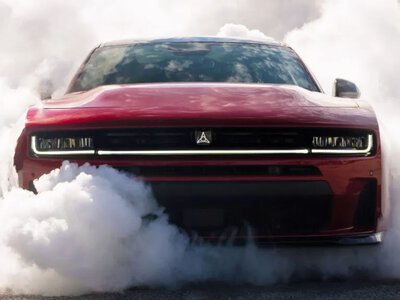Новий Dodge Charger SRT Hellcat на 777 сил можуть представити вже цього літа