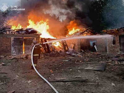 У Путивлі рятувальники, які ліквідували пожежу, потрапили під повторний ворожий обстріл + Фото