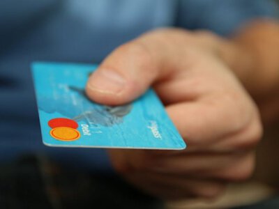 На Волині військовий-рецидивіст зняв гроші з чужої картки