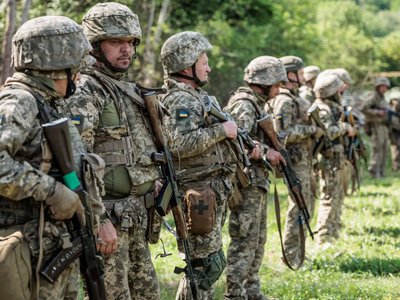 Коли закінчиться війна в Україні: штучний інтелект розрахував реальні сценарії та терміни