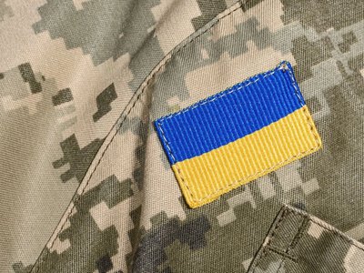 Міноборони уточнило нові правила виплат: пораненим військовим надаватимуть 100 тисяч гривень щомісячно