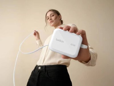 Belkin представила компактний зарядний пристрій із висувним кабелем і підтримкою 45 Вт