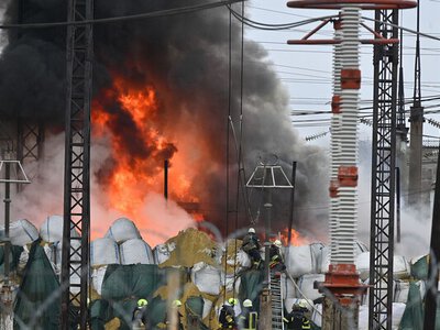 У РФ після удару дрона по нафтобазі зафіксували “нафтовий дощ”