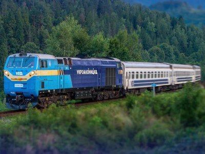 Через обстріли затримуються поїзди до західних областей