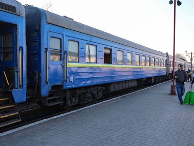 Через нічну масовану атаку запізнюється низка поїздів