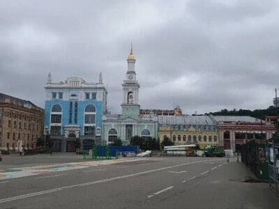 Контрактова площа вже без колеса: у Києві демонтували відомий атракціон