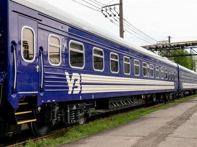 Через пошкодження інфраструктури затримуються харківські потяги