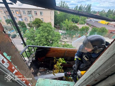 У Слов’янську врятували чоловіка під час пожежі в багатоповерхівці (фото)