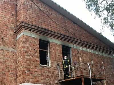 На Буковині рятувальники ліквідували пожежу, прибрали повалене дерево та допомогли медикам