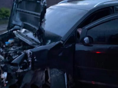 П’яний водій тікав від патрульних і врізався в паркан поблизу Рівного