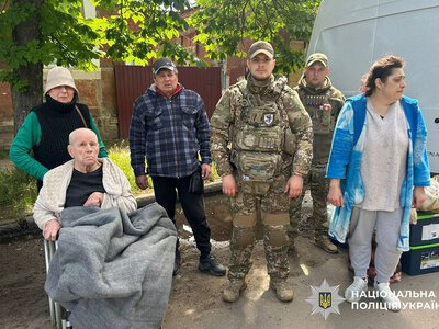 «Ракета знесла третій поверх»: з Миколаївки евакуювали людей (відео)