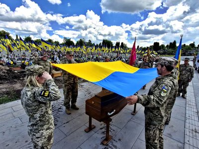  У Тернополі попрощалися з полеглим захисником України Андрієм Стоцьким 