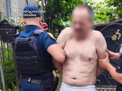 Житель Мукачівщини забив молотком двох односельців та покалічив власного батька