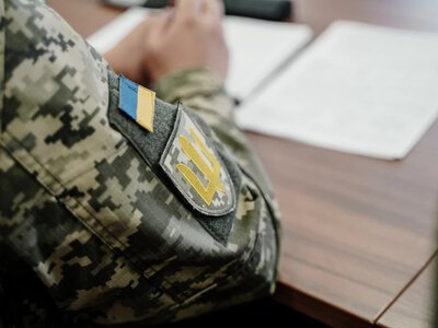 У Силах оборони почали діяти нові контракти для військових: що вони передбачають