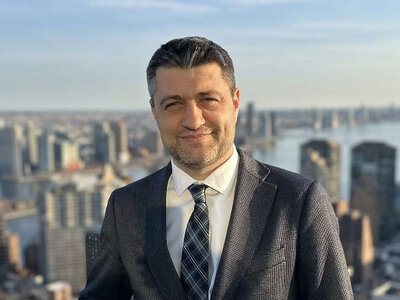 Скандал. Посол України на Кіпрі подав у відставку і звинуватив Сибігу
