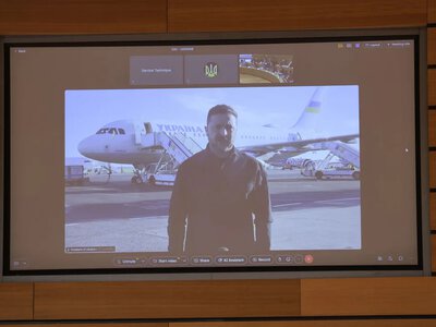 Буде сильною відповіддю на агресію рф - Зеленський закликав ЄС прискорити вступ України та відкрити всі кластери