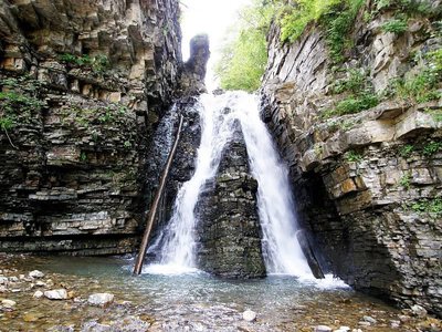 Містичне Закарпаття: які таємниці приховує відьмацький водоспад Ніреш на Хустщині