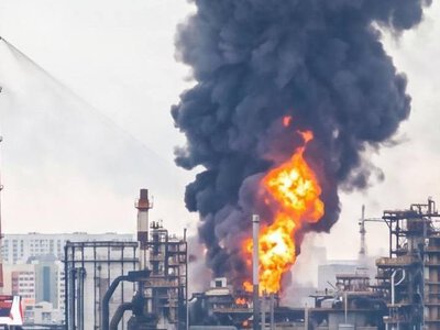 Після атаки дронів у Москві масштабно горить ключовий НПЗ, що забезпечує до 40% потреб міста в бензині (ФОТО, ВІДЕО)