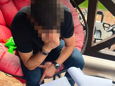 НАБУ та САП викрили співробітника СБУ, який вимагав $150 тис. за закриття справи