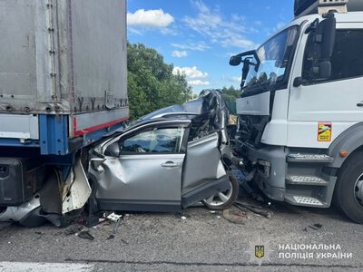 І не втік, і догнав: внаслідок ДТП у Львівському районі травмований водій кросовера (фото)
