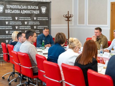 Начальник ОВА провів зустрічі з головами громад Тернопільщини: говорили про освіту, медицину та підготовку до зими