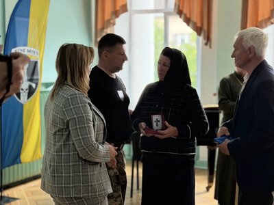 Родинам загиблих ковельських захисників вручили почесні нагороди «Хрест Героя»